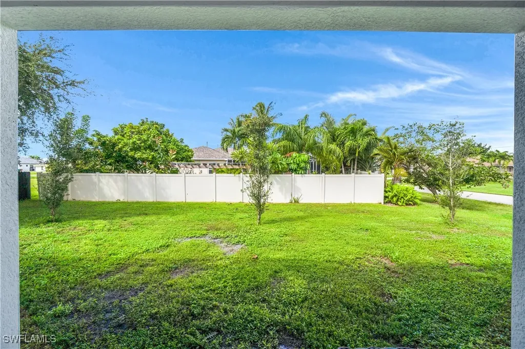 2218 SW 25th Street Cape Coral FL 33914