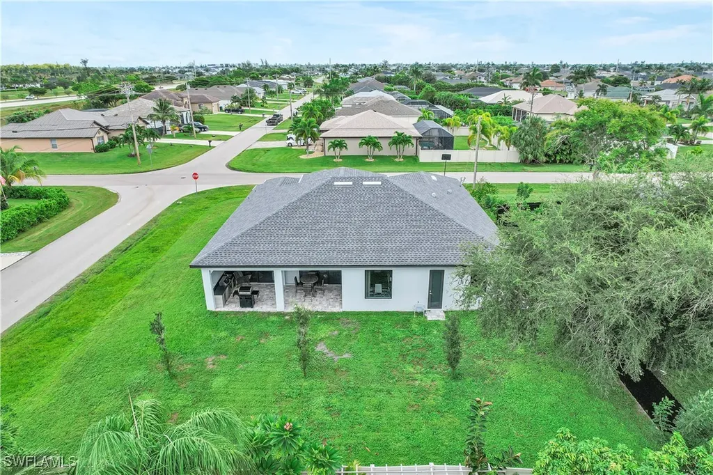 2218 SW 25th Street Cape Coral FL 33914
