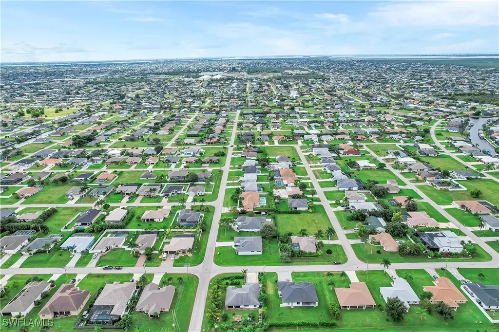 2218 SW 25th Street Cape Coral FL 33914