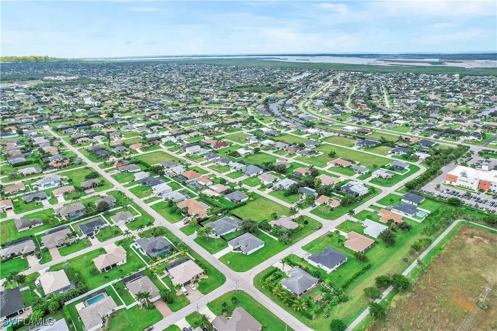 2218 SW 25th Street Cape Coral FL 33914