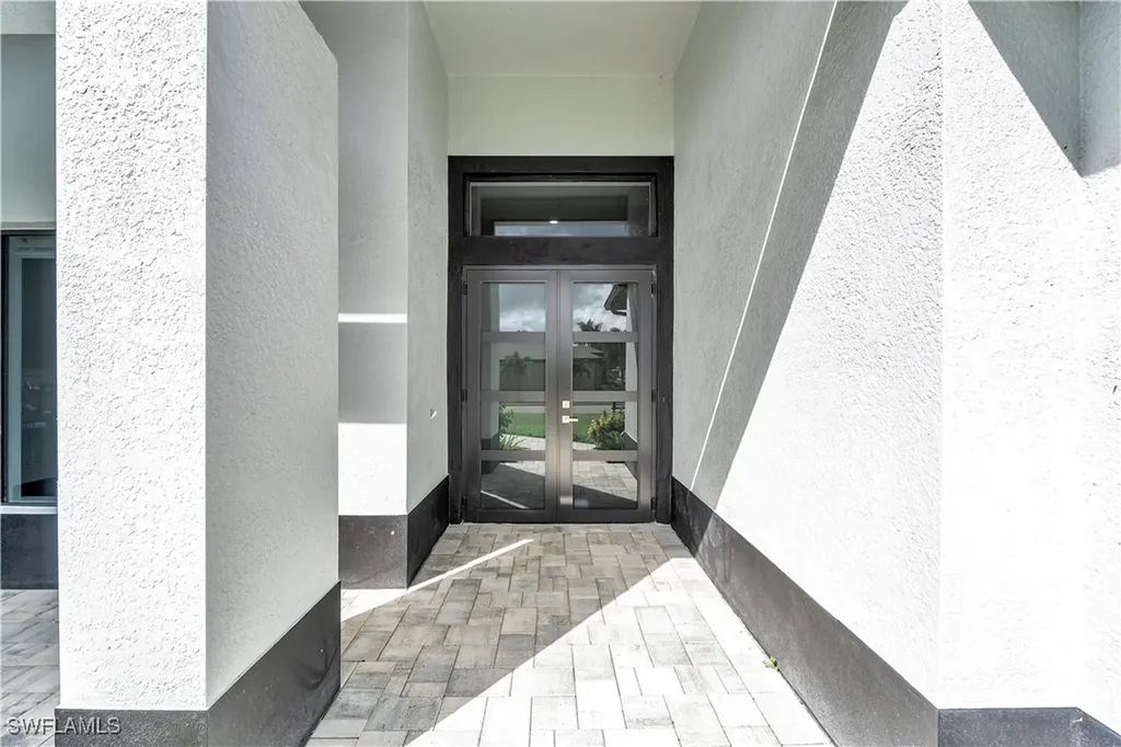 2218 SW 25th Street Cape Coral FL 33914