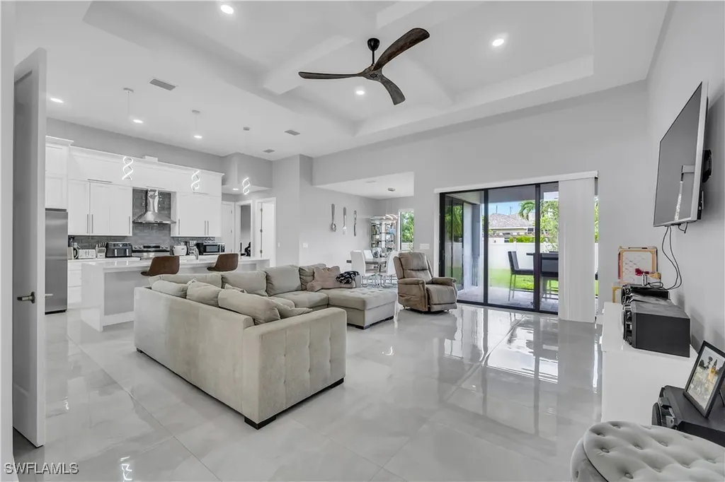 2218 SW 25th Street Cape Coral FL 33914