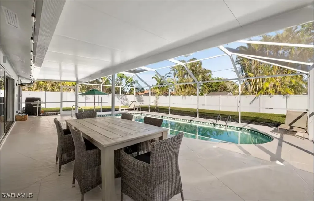 1335 SE 44th Street Cape Coral FL 33904