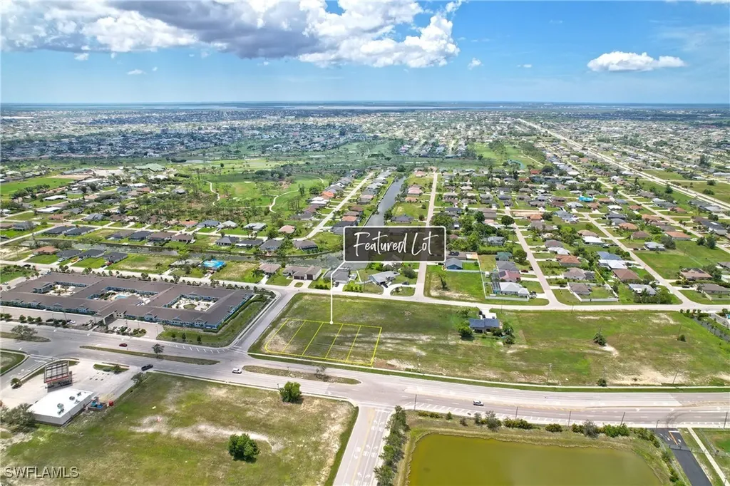 1808 Skyline Boulevard Cape Coral FL 33991