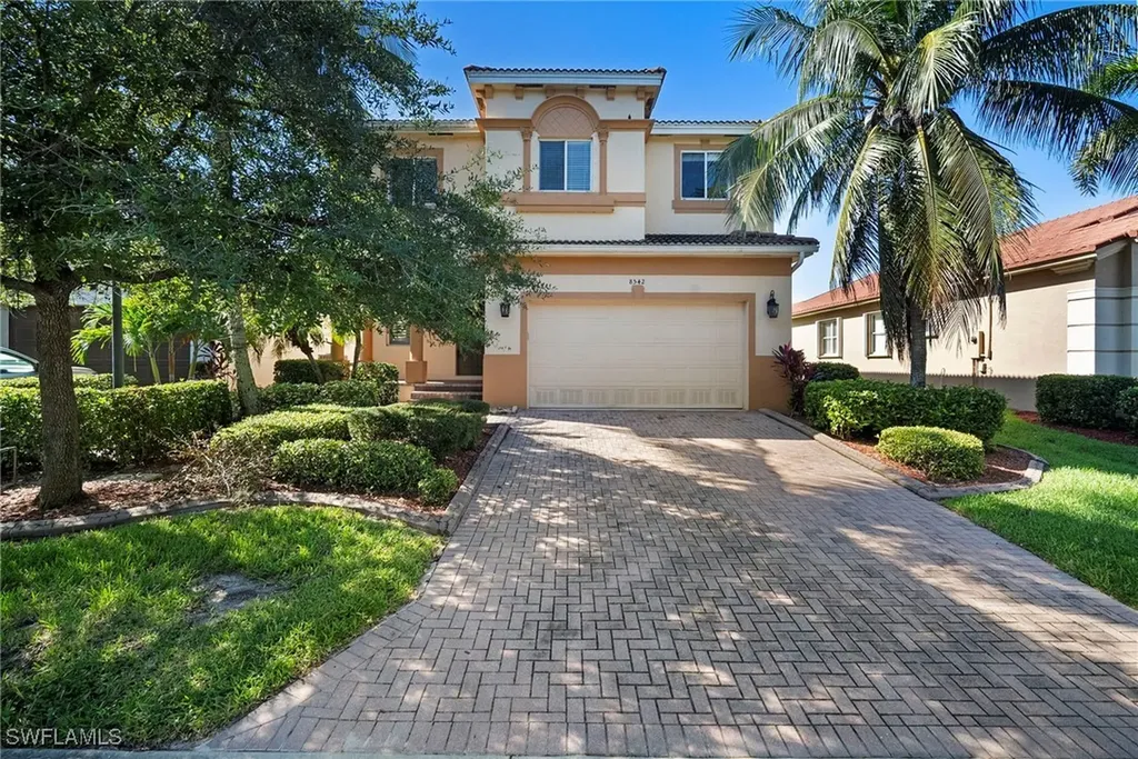8542 Sumner Avenue Fort Myers FL 33908