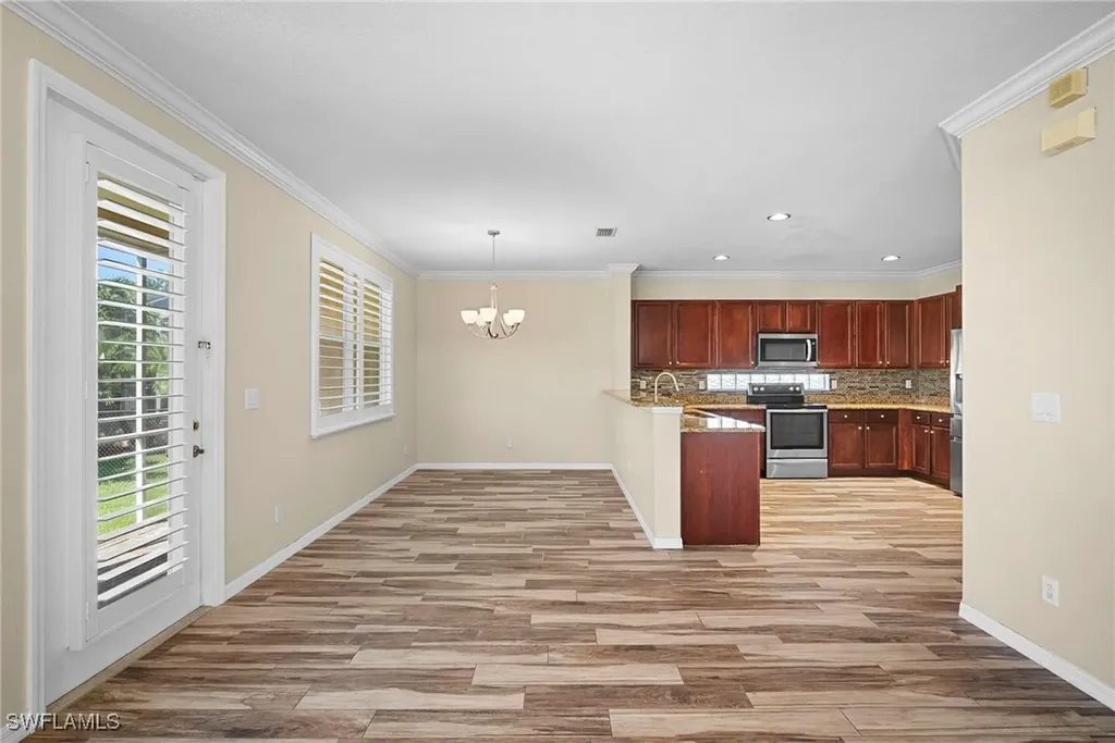 8542 Sumner Avenue Fort Myers FL 33908
