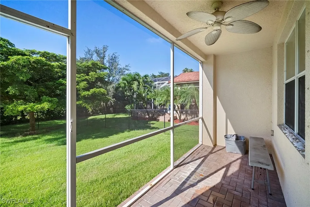 8542 Sumner Avenue Fort Myers FL 33908
