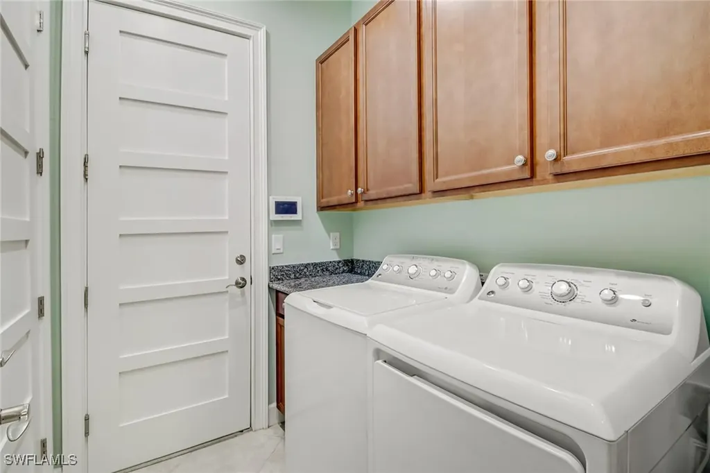 7194 Dominica Drive Naples FL 34113