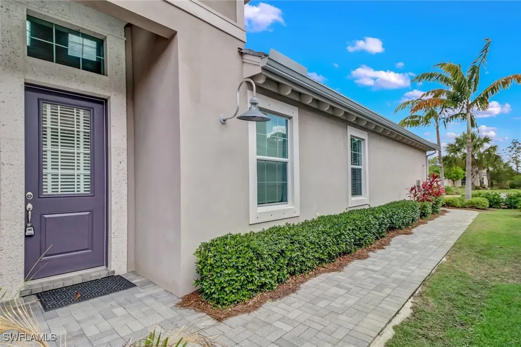 7194 Dominica Drive Naples FL 34113