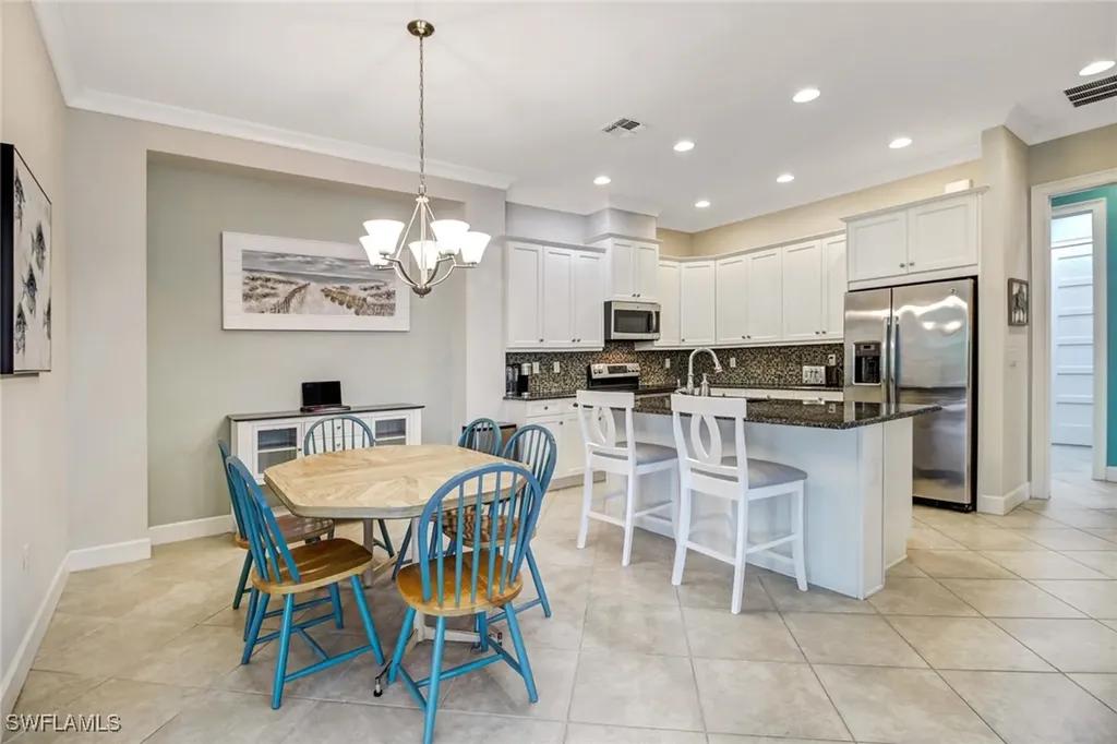 7194 Dominica Drive Naples FL 34113