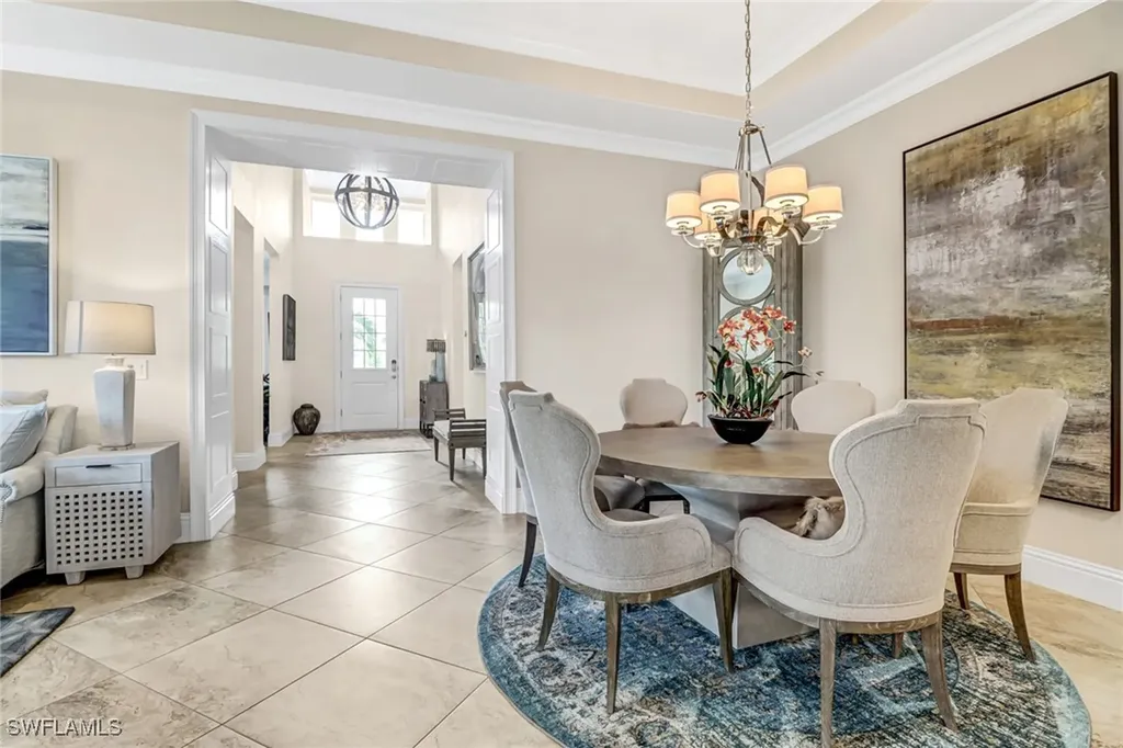 6487 Warwick Avenue Naples FL 34113