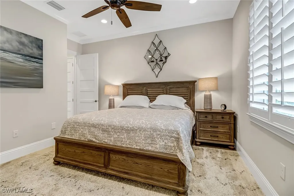 6487 Warwick Avenue Naples FL 34113