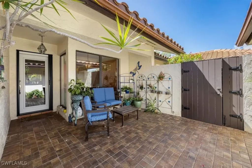 2102 Buckingham Lane Naples FL 34112