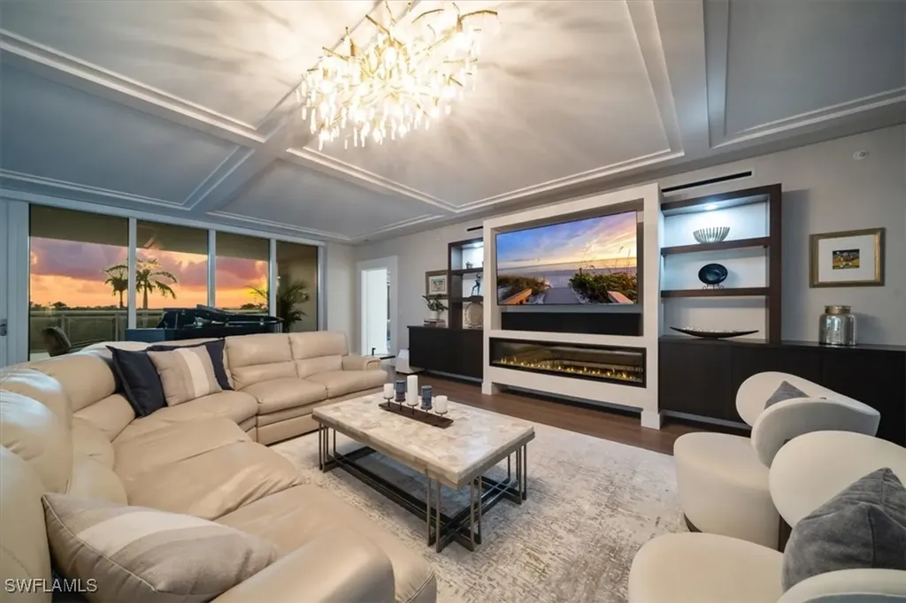 13915 Old Coast Road Naples FL 34110