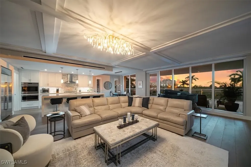 13915 Old Coast Road Naples FL 34110