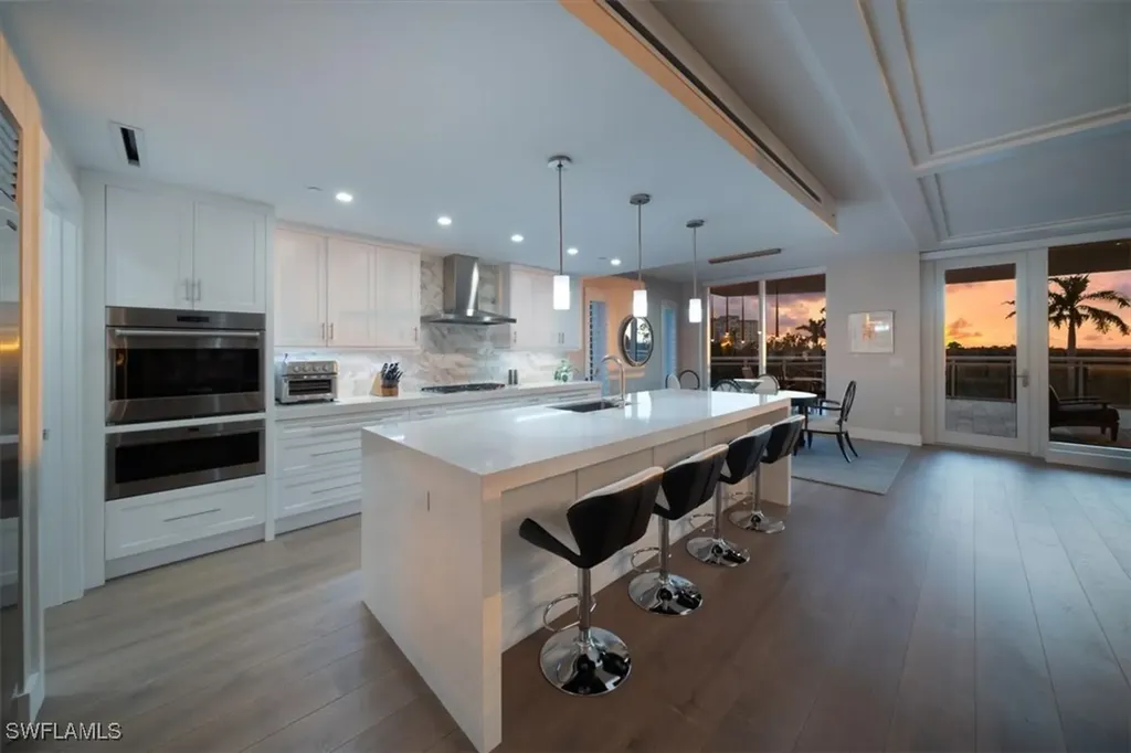 13915 Old Coast Road Naples FL 34110