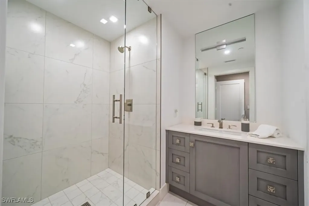 13915 Old Coast Road Naples FL 34110