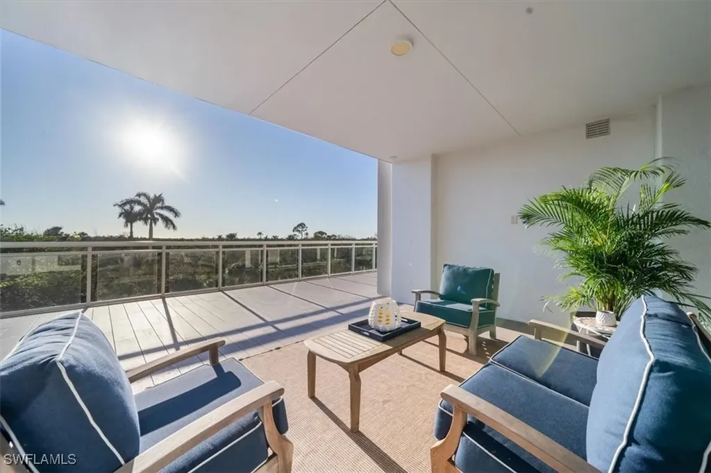 13915 Old Coast Road Naples FL 34110