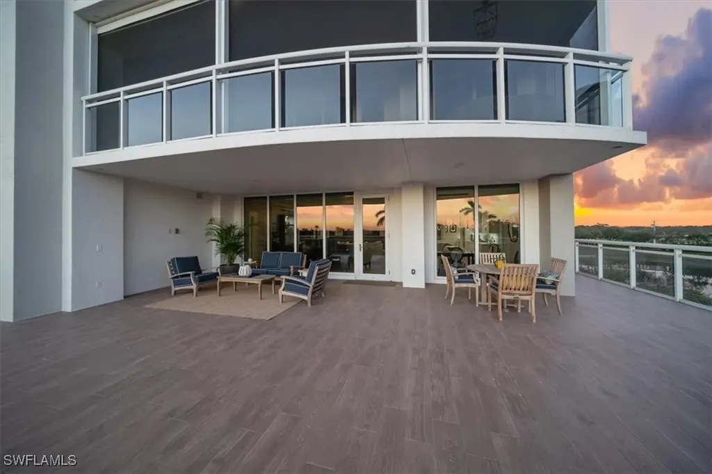 13915 Old Coast Road Naples FL 34110