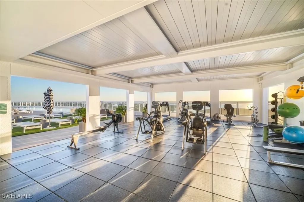 13915 Old Coast Road Naples FL 34110