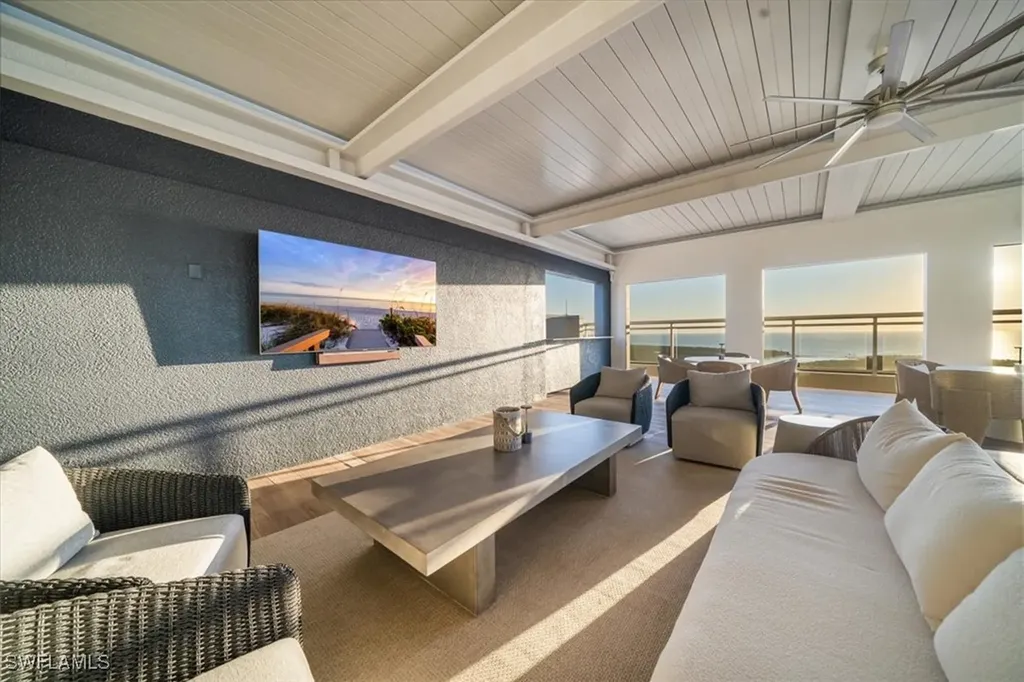 13915 Old Coast Road Naples FL 34110