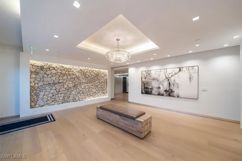 13915 Old Coast Road Naples FL 34110