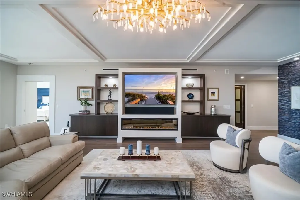 13915 Old Coast Road Naples FL 34110