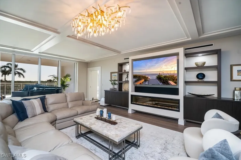 13915 Old Coast Road Naples FL 34110