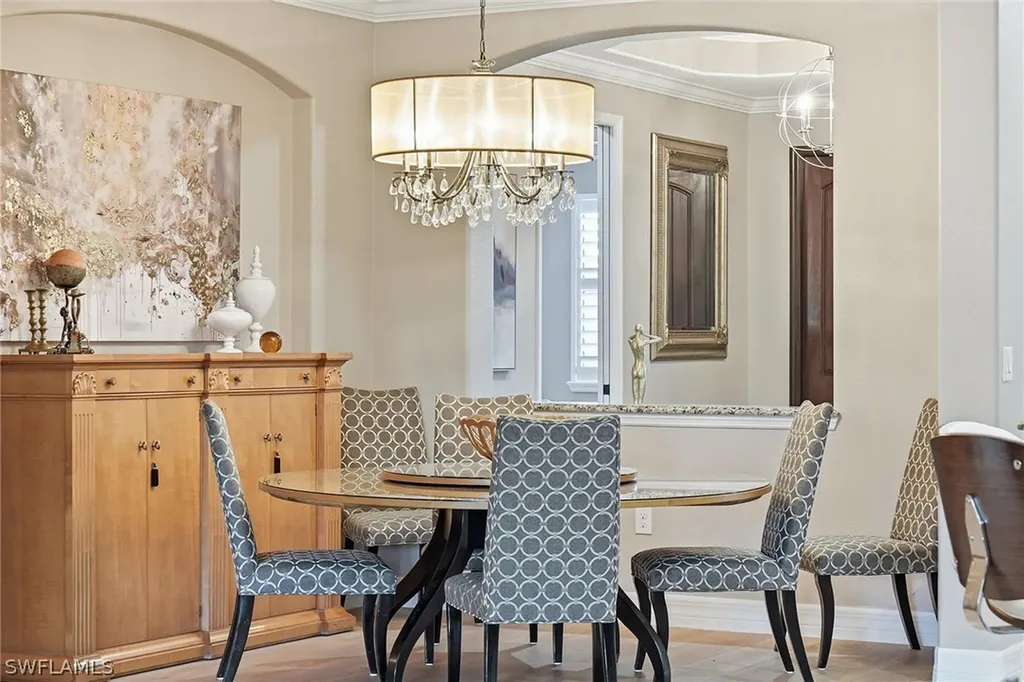 2906 Aviamar Circle Naples FL 34114