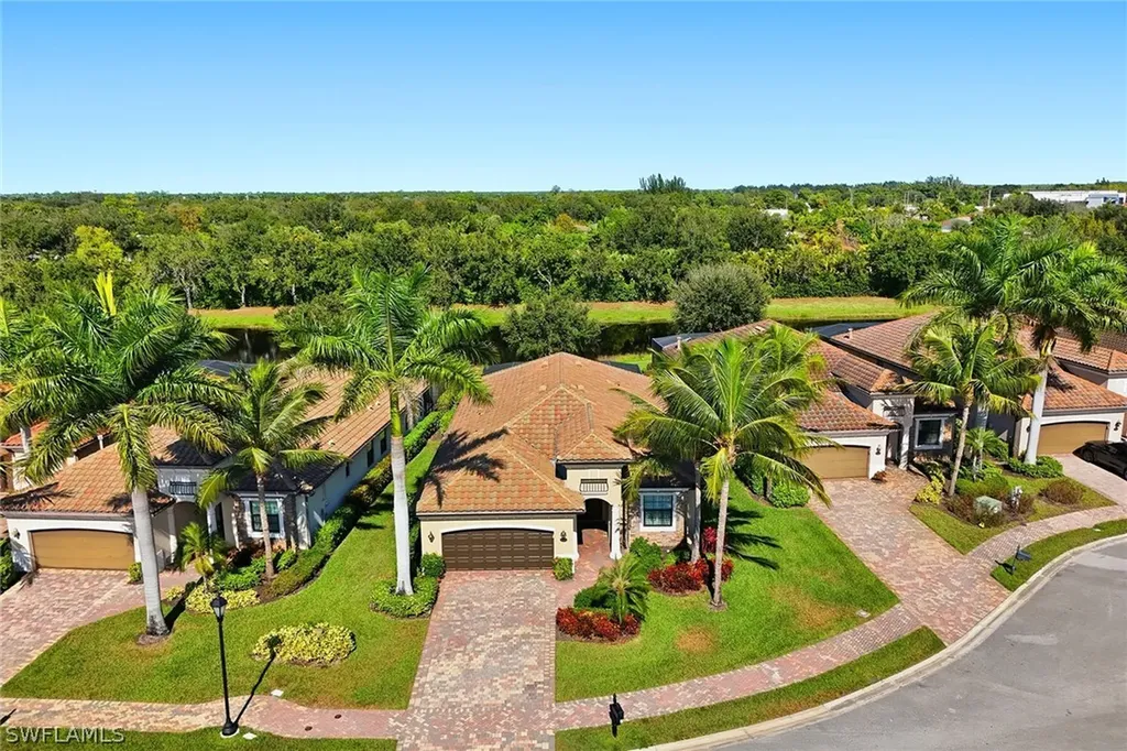 2906 Aviamar Circle Naples FL 34114