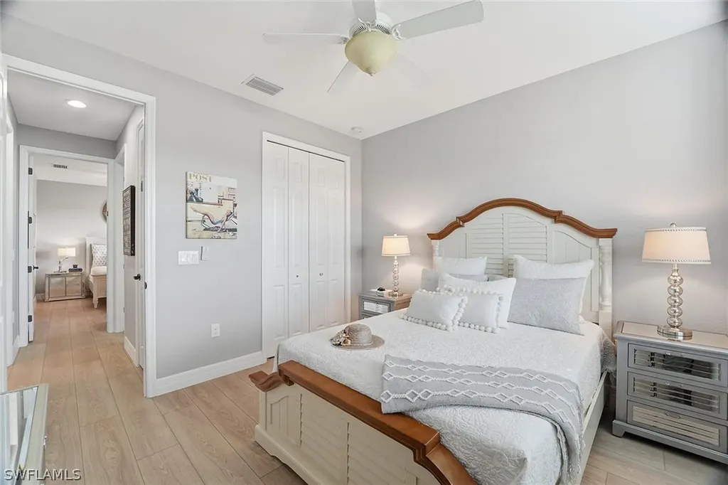 2906 Aviamar Circle Naples FL 34114