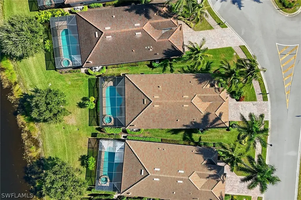 2906 Aviamar Circle Naples FL 34114