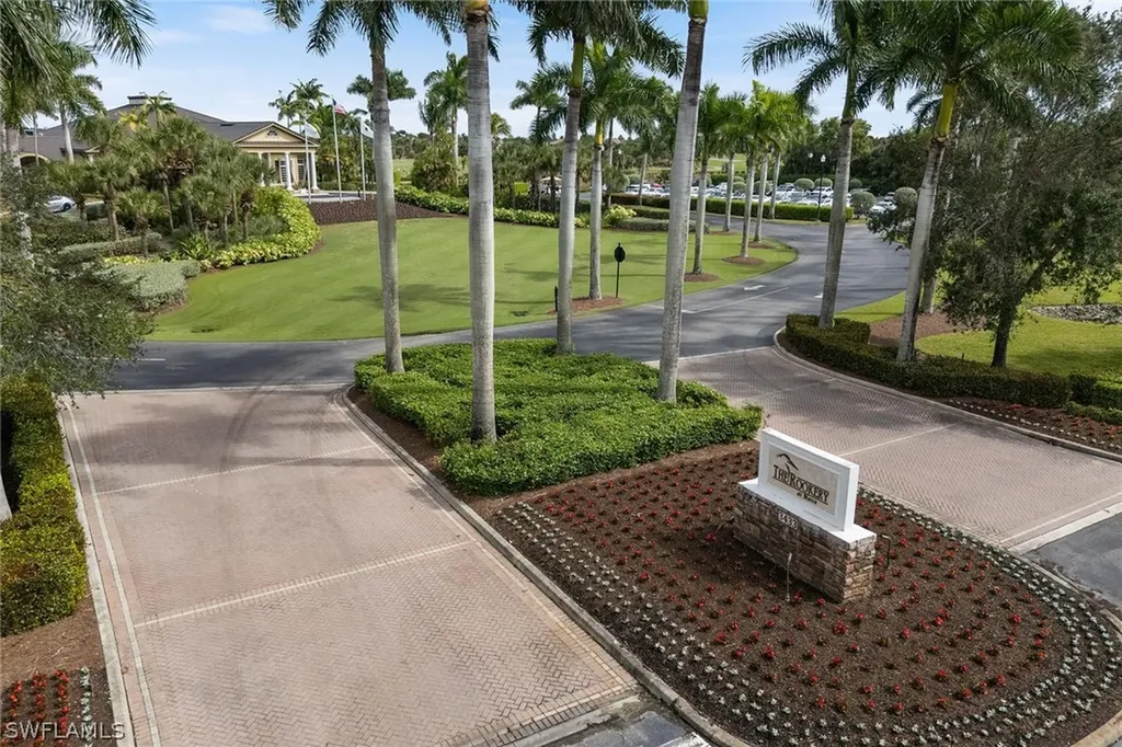 2906 Aviamar Circle Naples FL 34114