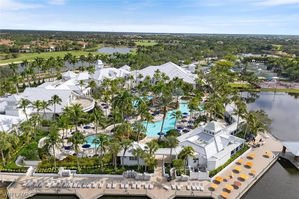 2906 Aviamar Circle Naples FL 34114
