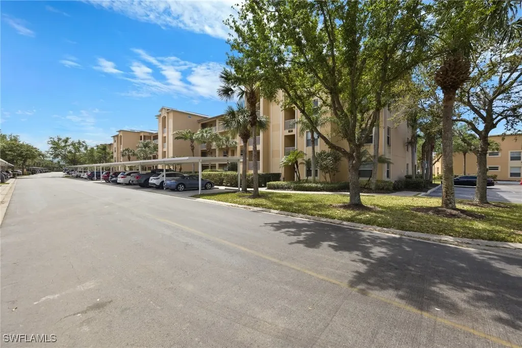 8550 Kingbird Loop Estero FL 33967