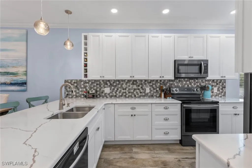 8550 Kingbird Loop Estero FL 33967