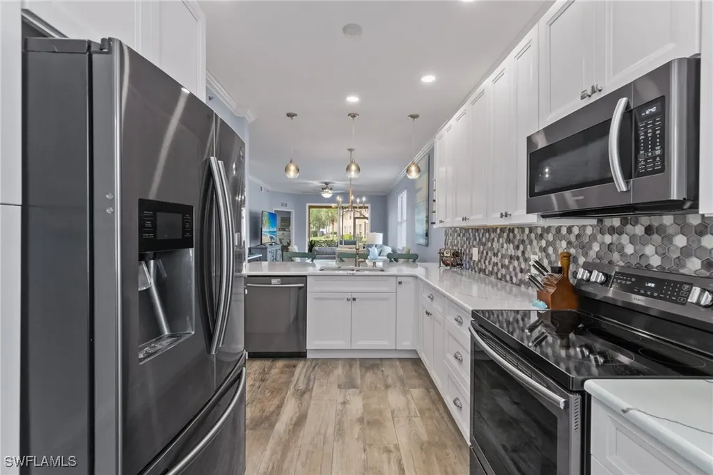 8550 Kingbird Loop Estero FL 33967