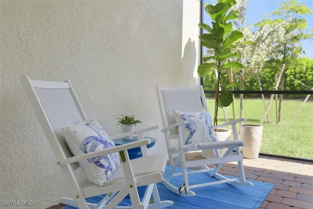 14663 Edgewater Circle Naples FL 34114