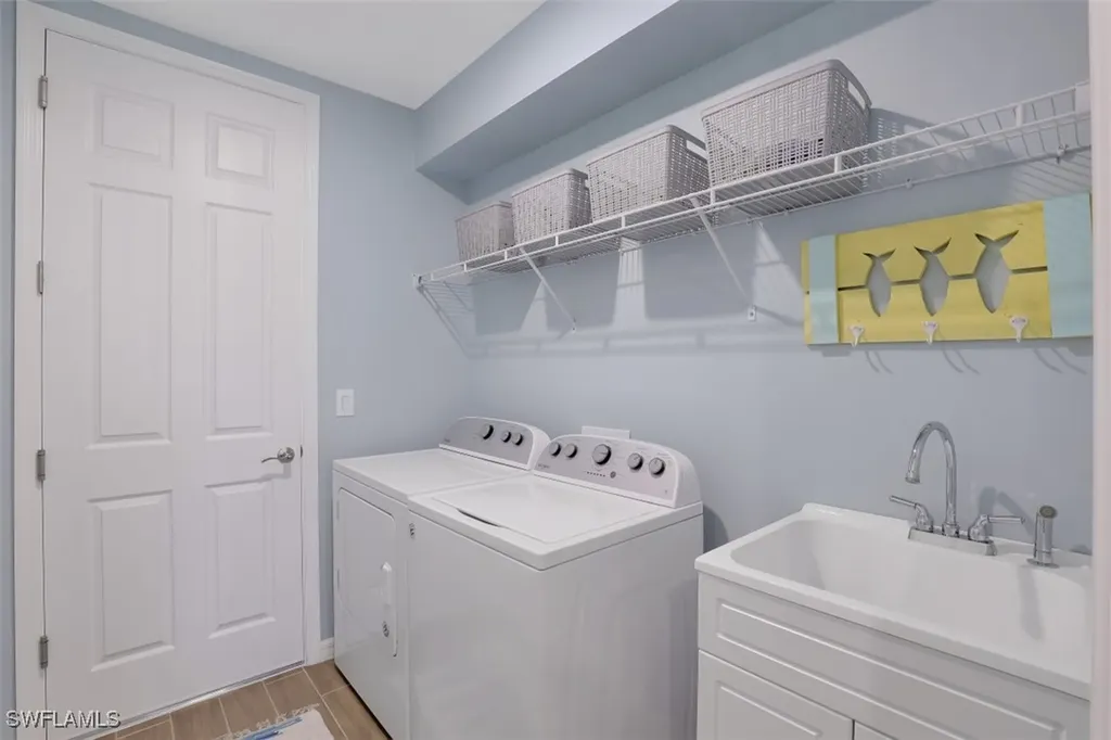 14663 Edgewater Circle Naples FL 34114