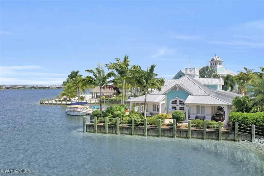 14663 Edgewater Circle Naples FL 34114