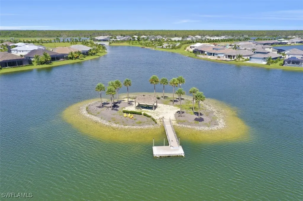 14663 Edgewater Circle Naples FL 34114
