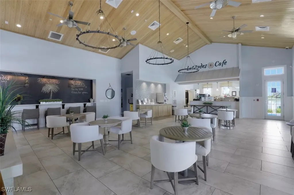 14663 Edgewater Circle Naples FL 34114