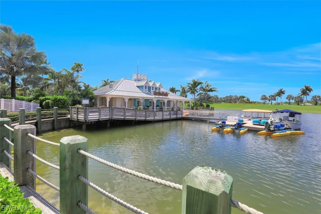 14663 Edgewater Circle Naples FL 34114