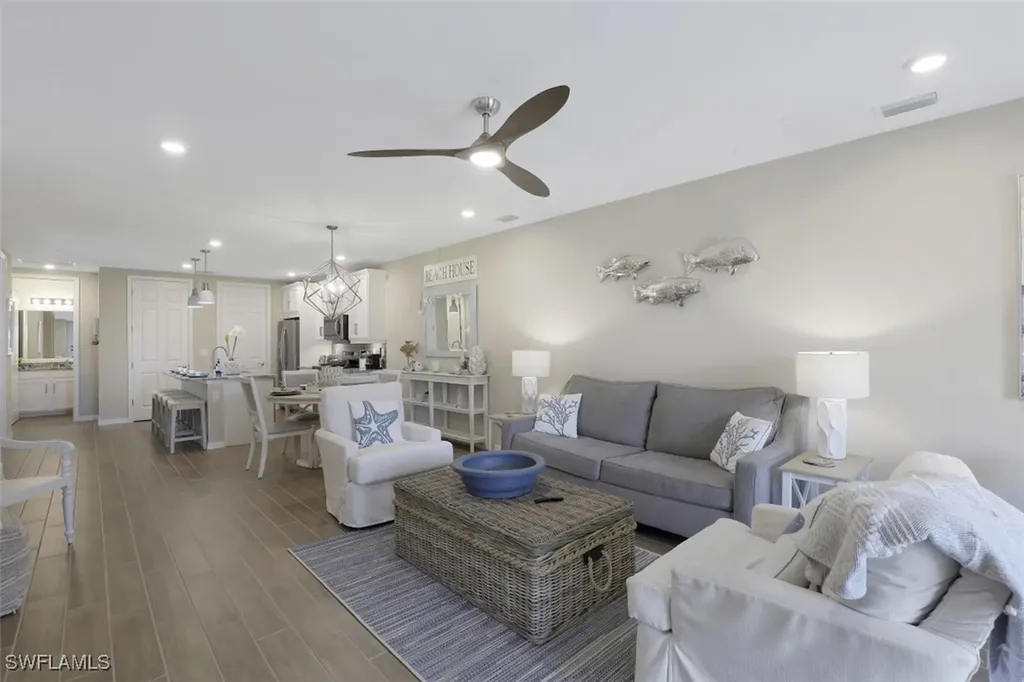 14663 Edgewater Circle Naples FL 34114