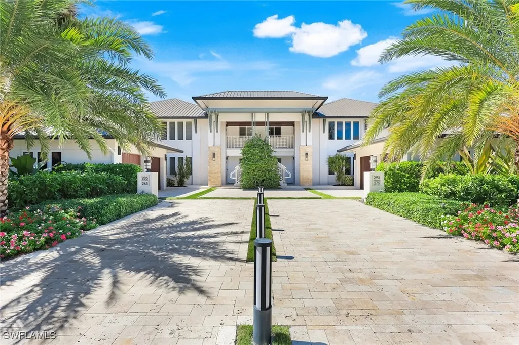295 5th Avenue S Naples FL 34102