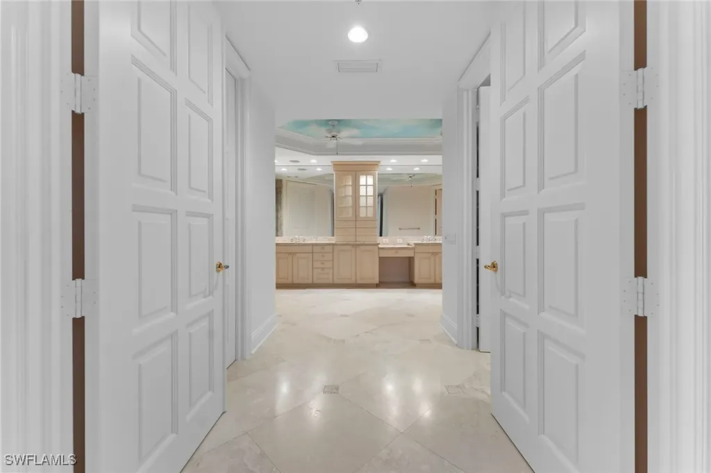 81 Seagate Drive Naples FL 34103