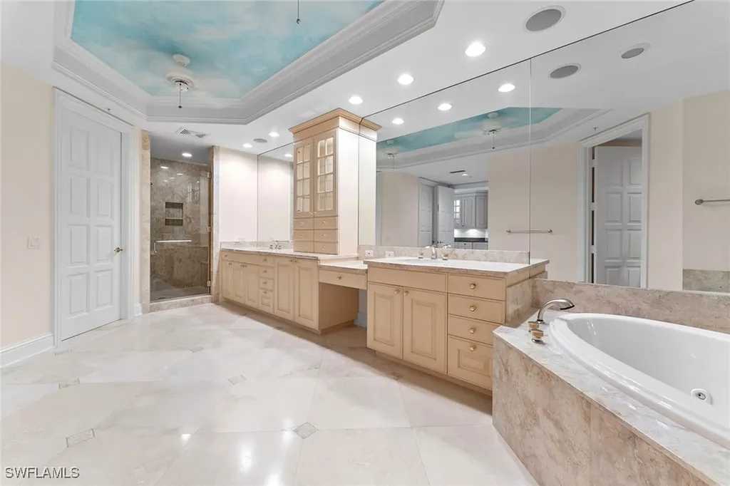 81 Seagate Drive Naples FL 34103