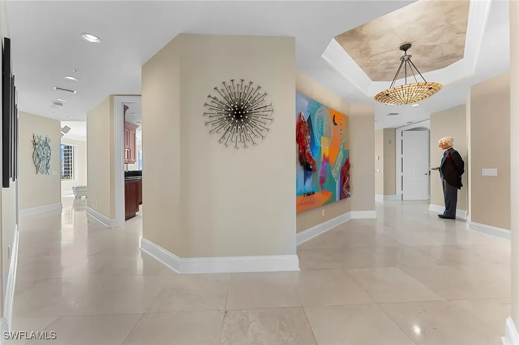 81 Seagate Drive Naples FL 34103