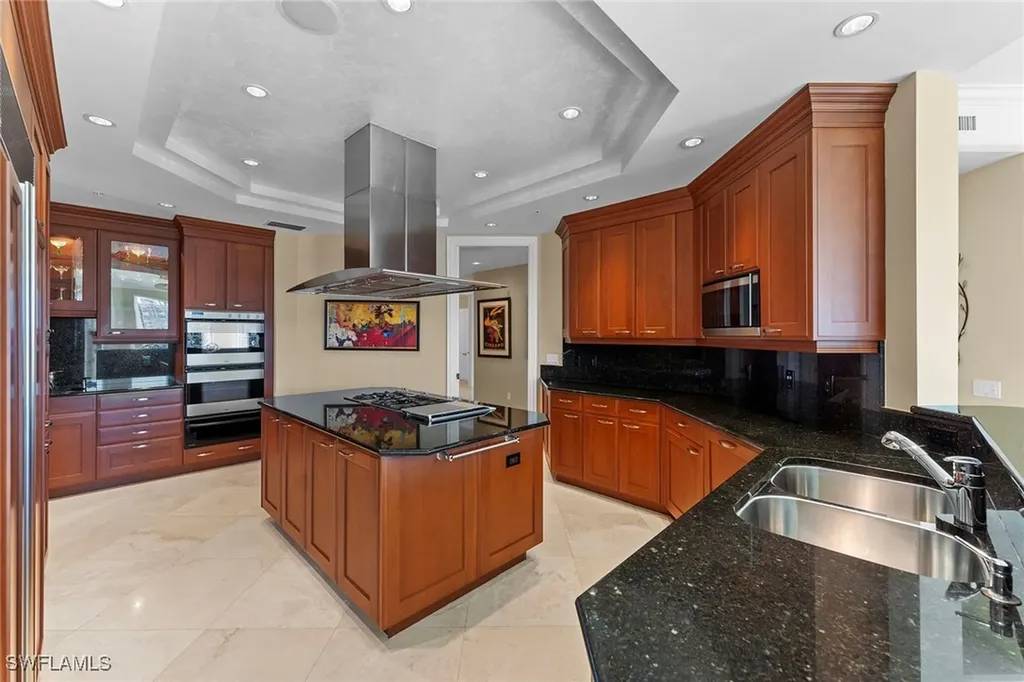 81 Seagate Drive Naples FL 34103