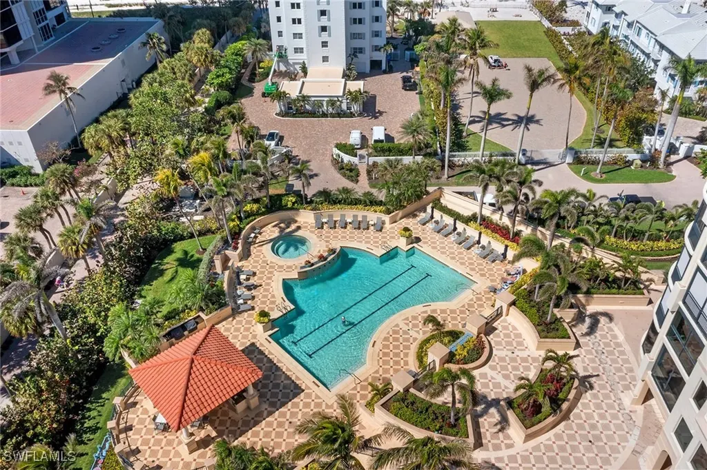 81 Seagate Drive Naples FL 34103